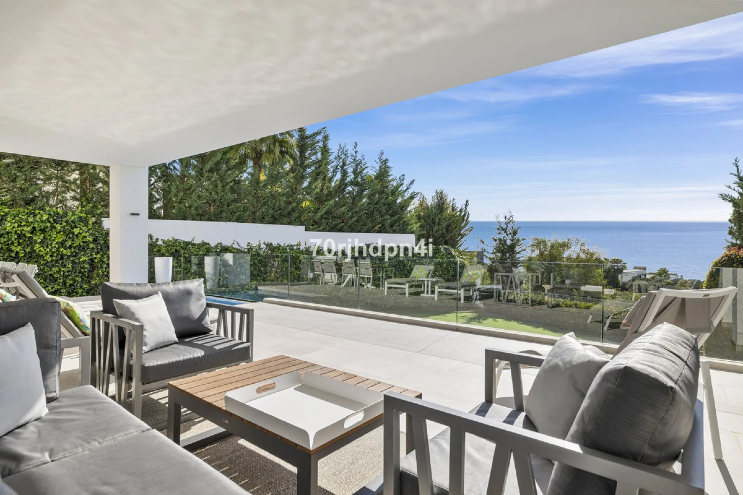 Spectacular Frontline Golf Villa in Cabopino (Marbella)