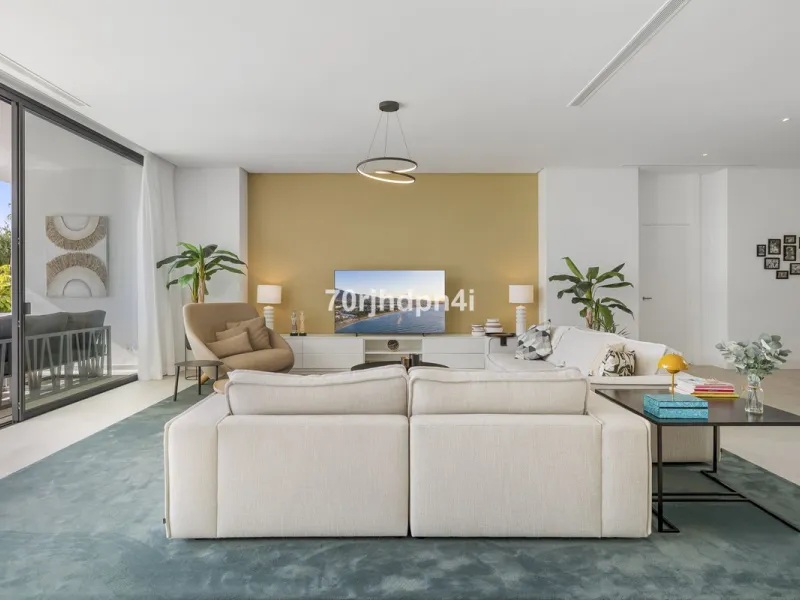 Spectacular Frontline Golf Villa in Cabopino (Marbella)