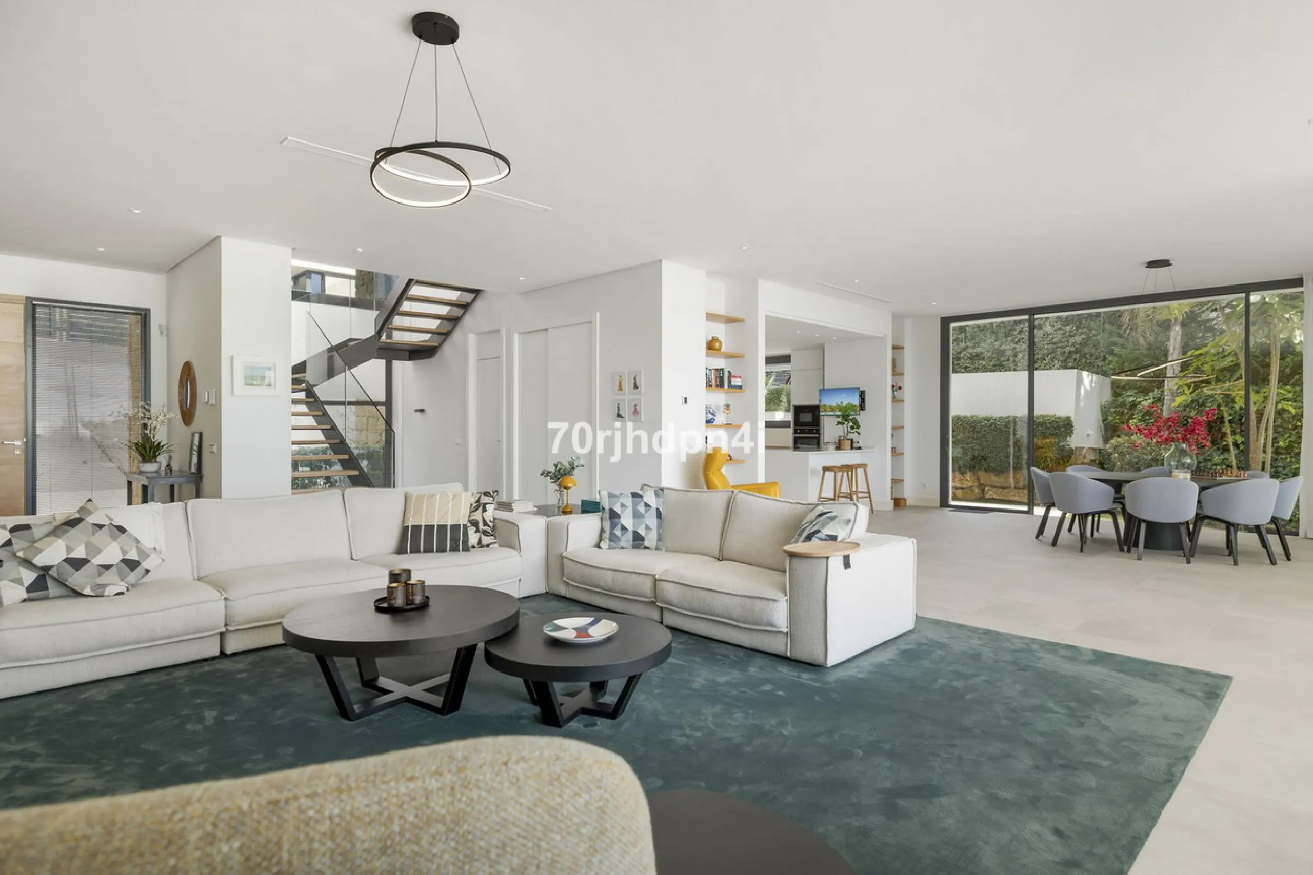 Spectacular Frontline Golf Villa in Cabopino (Marbella)