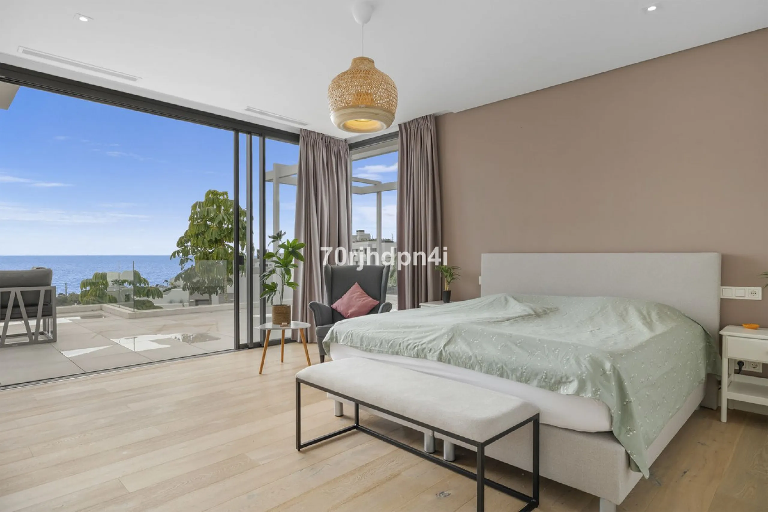 Spectacular Frontline Golf Villa in Cabopino (Marbella)