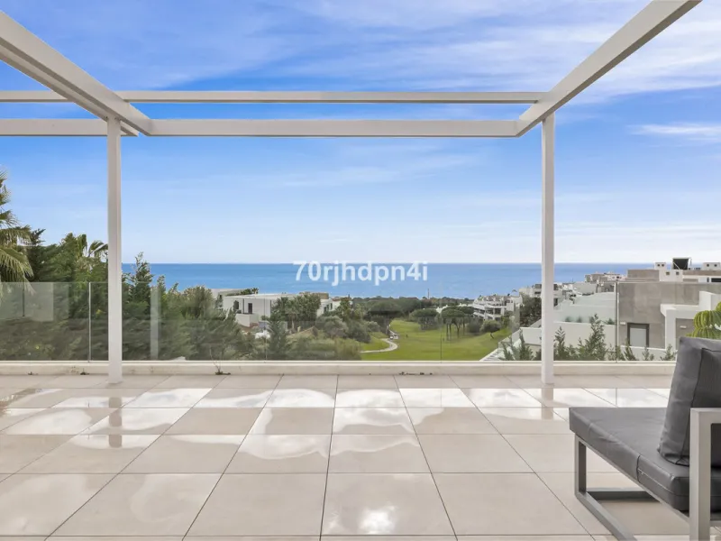 Spectacular Frontline Golf Villa in Cabopino (Marbella)