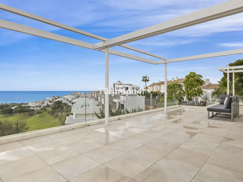 Spectacular Frontline Golf Villa in Cabopino (Marbella)