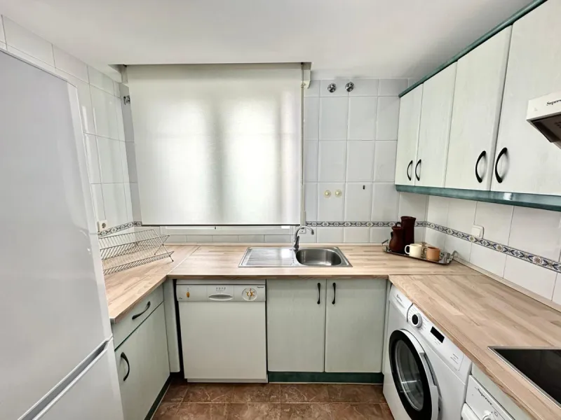This recently renovated apartment is situated in the sought-after Lorcrisur complex, in San Pedro de Alcantara. Offering a prime beachside location, the property provides easy access to local amenities, the beach with restaurans and bars, transport links,