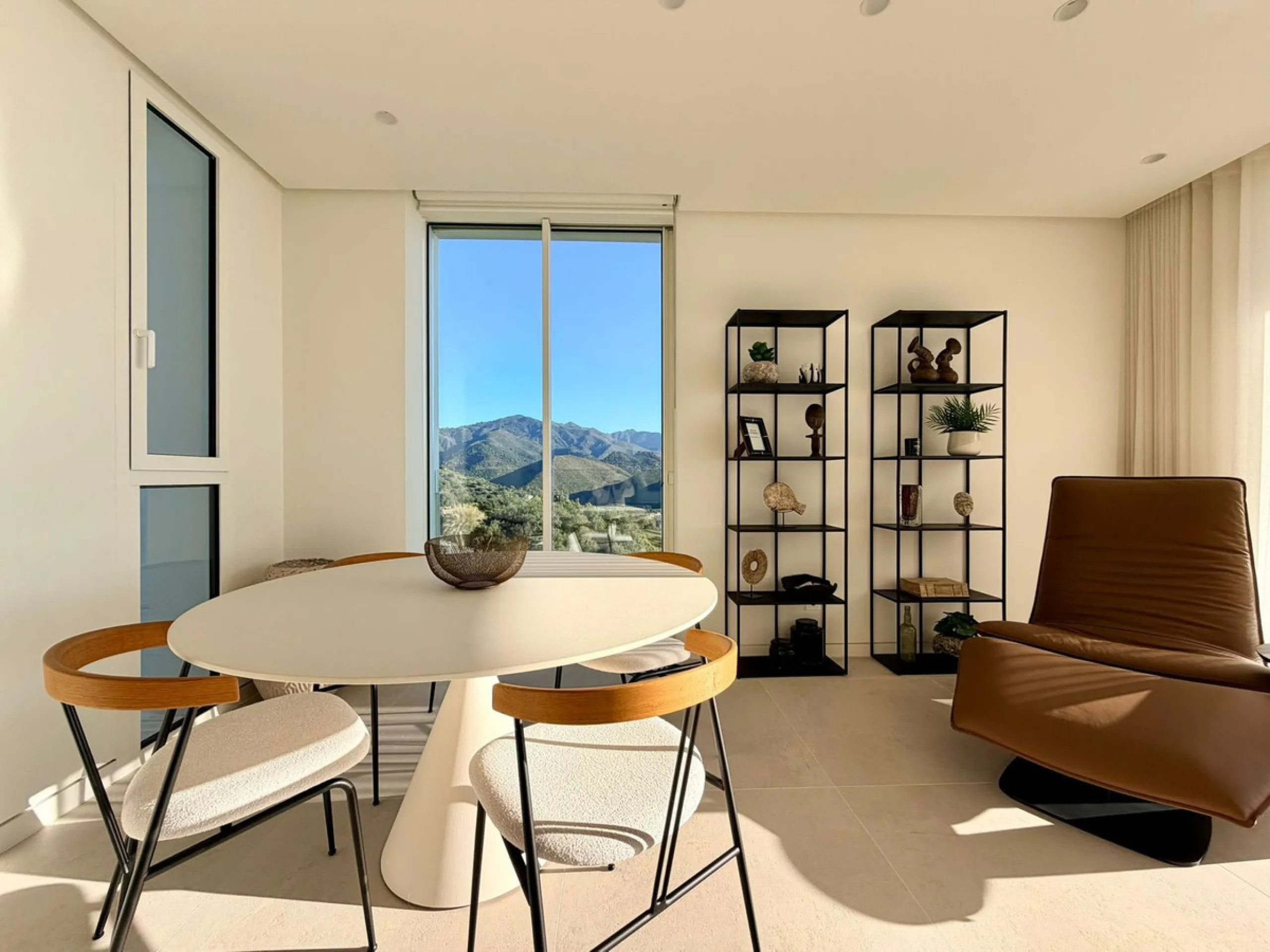 First-Floor Apartment with Panoramic Views in Palo Alto, Ojén
