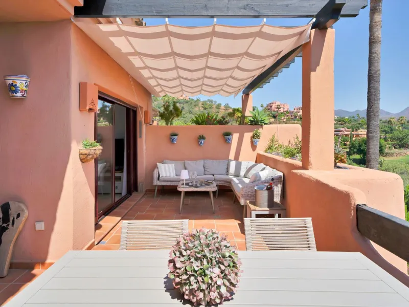 Apartment - Penthouse Duplex в продаже в Marbella, Málaga. В доме 3 спален и 2 ванных комнат. Площадь дома 169 м²