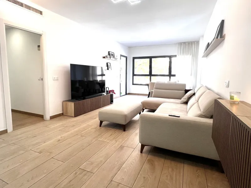 Contemporary Living in the Heart of Estepona – Walk to the Beach