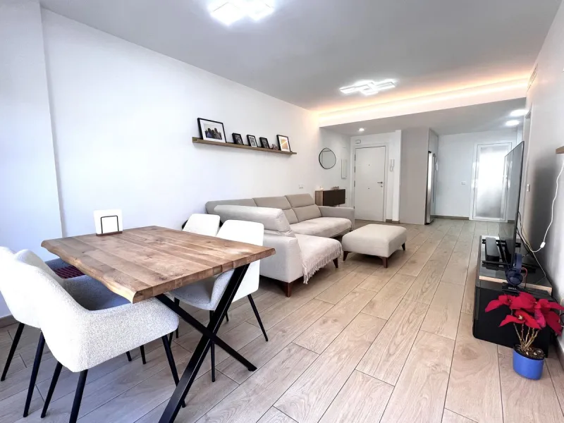 Contemporary Living in the Heart of Estepona – Walk to the Beach