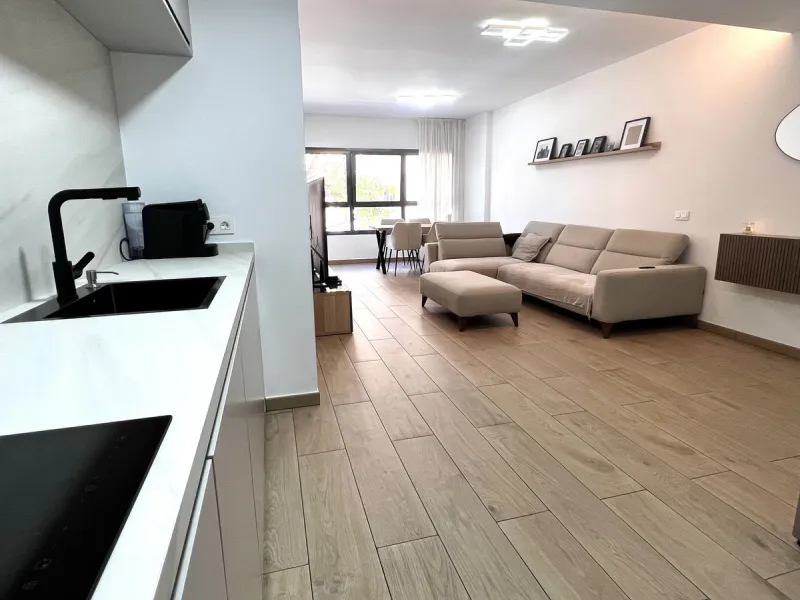 Contemporary Living in the Heart of Estepona – Walk to the Beach
