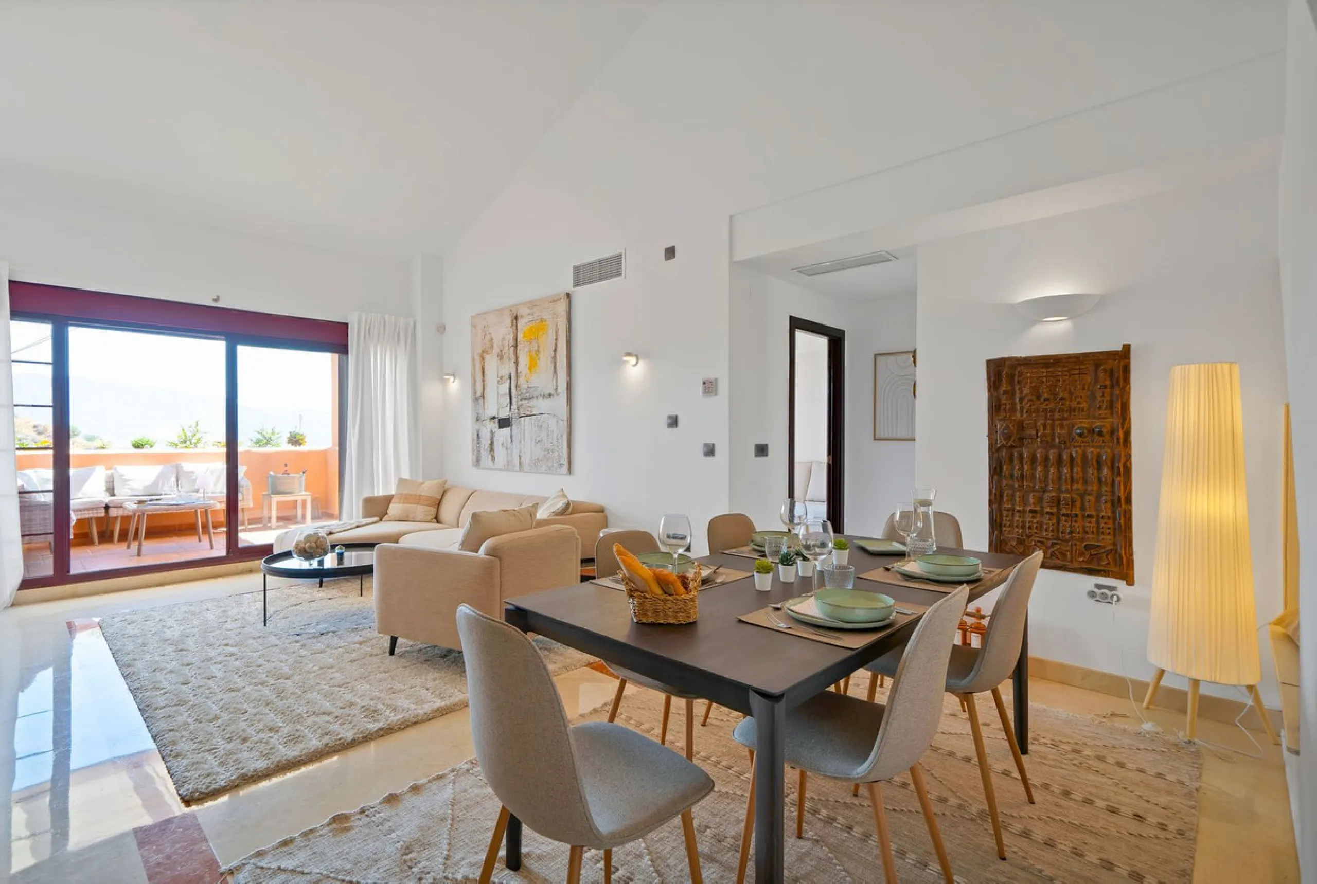 Apartment - Penthouse Duplex в продаже в Marbella, Málaga. В доме 3 спален и 2 ванных комнат. Площадь дома 169 м²