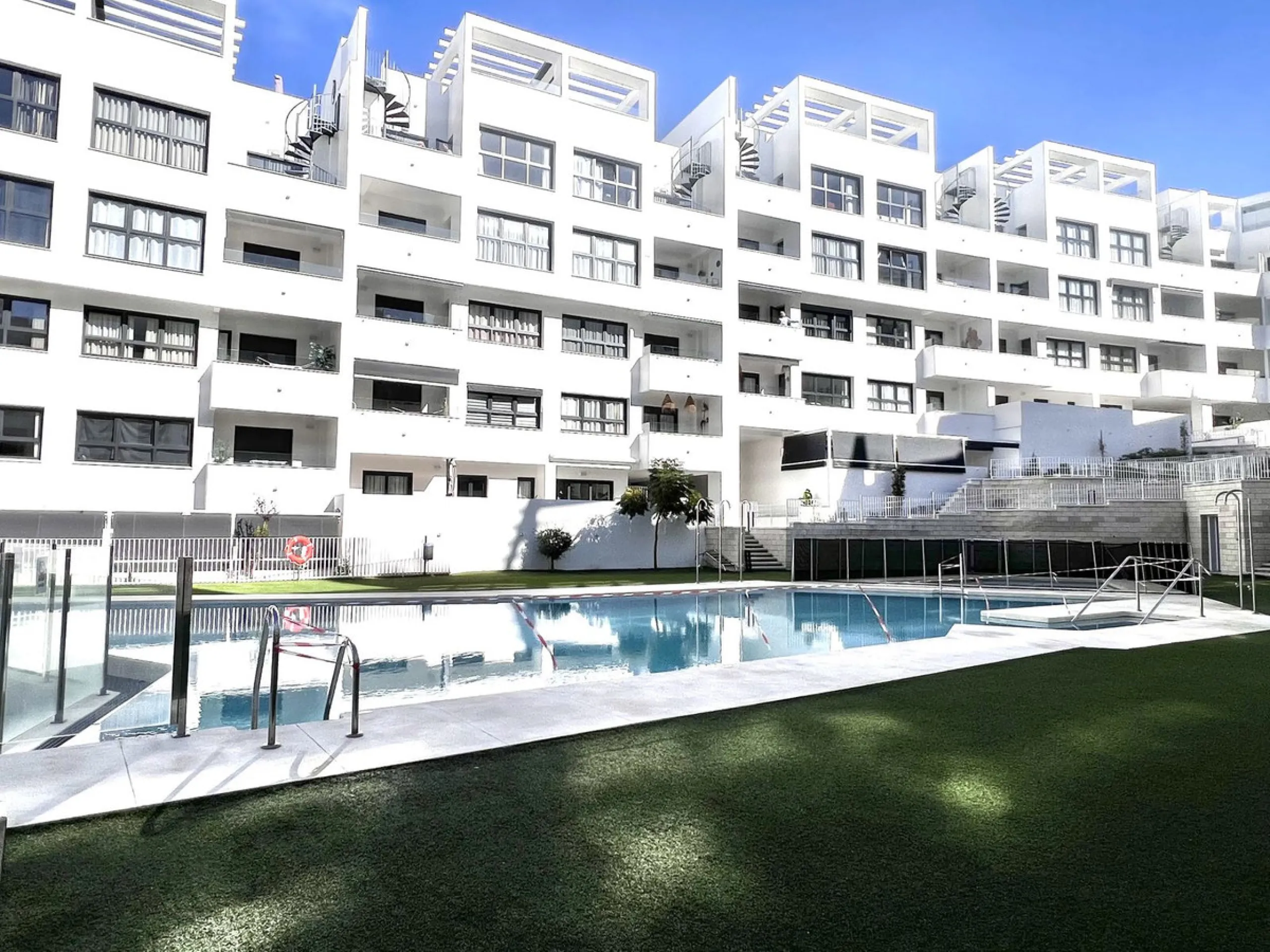 Contemporary Living in the Heart of Estepona – Walk to the Beach
