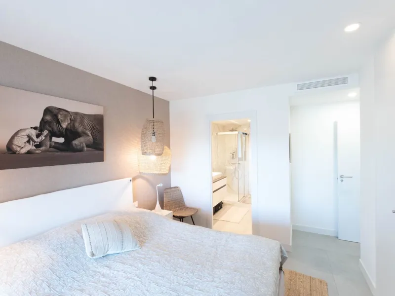 Apartment - Middle Floor Apartment в продаже в Estepona, Málaga. В доме 2 спален и 2 ванных комнат. Площадь дома 78 м²