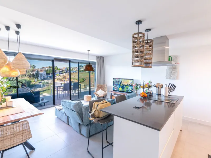 Apartment - Middle Floor Apartment в продаже в Estepona, Málaga. В доме 2 спален и 2 ванных комнат. Площадь дома 78 м²