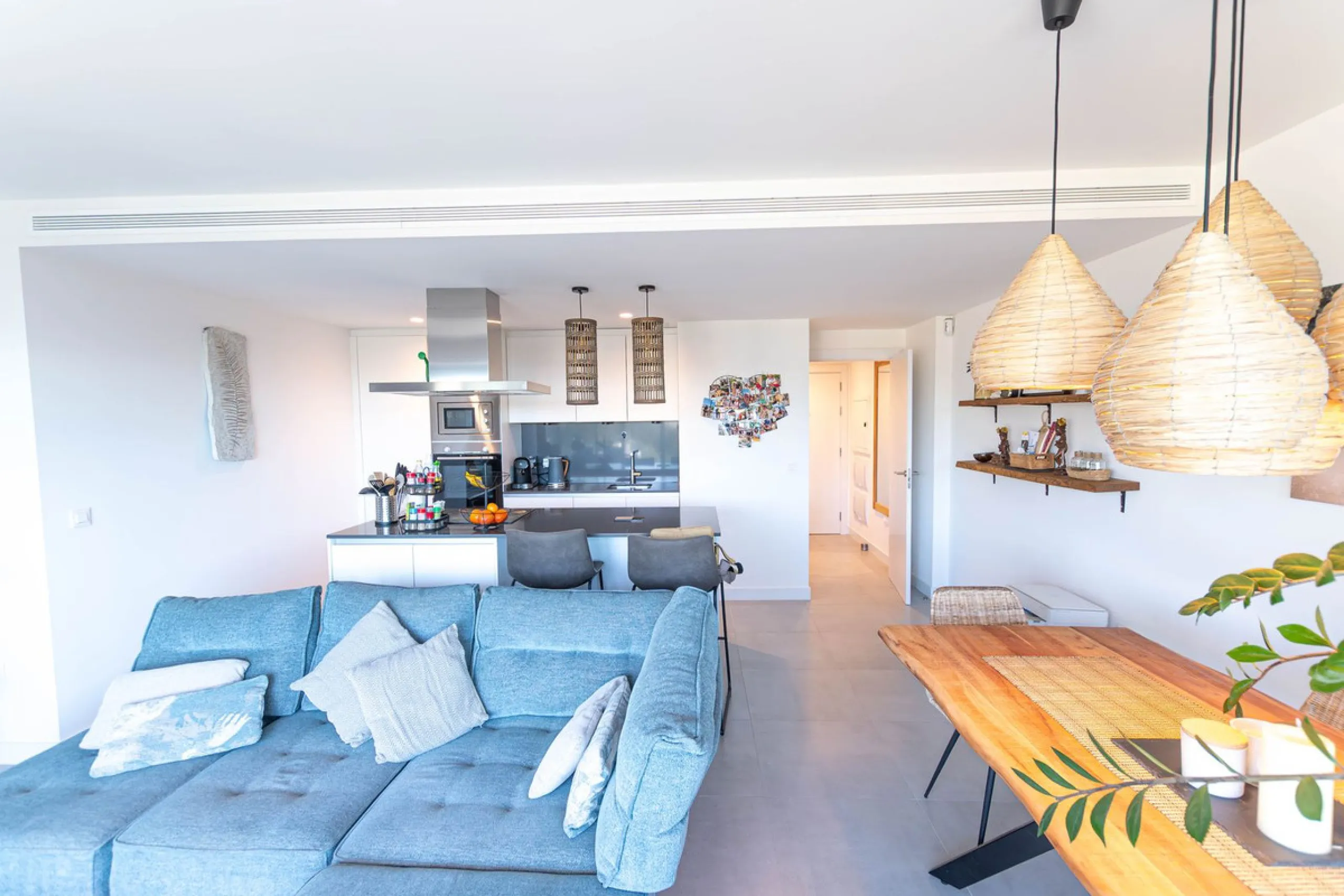 Apartment - Middle Floor Apartment в продаже в Estepona, Málaga. В доме 2 спален и 2 ванных комнат. Площадь дома 78 м²