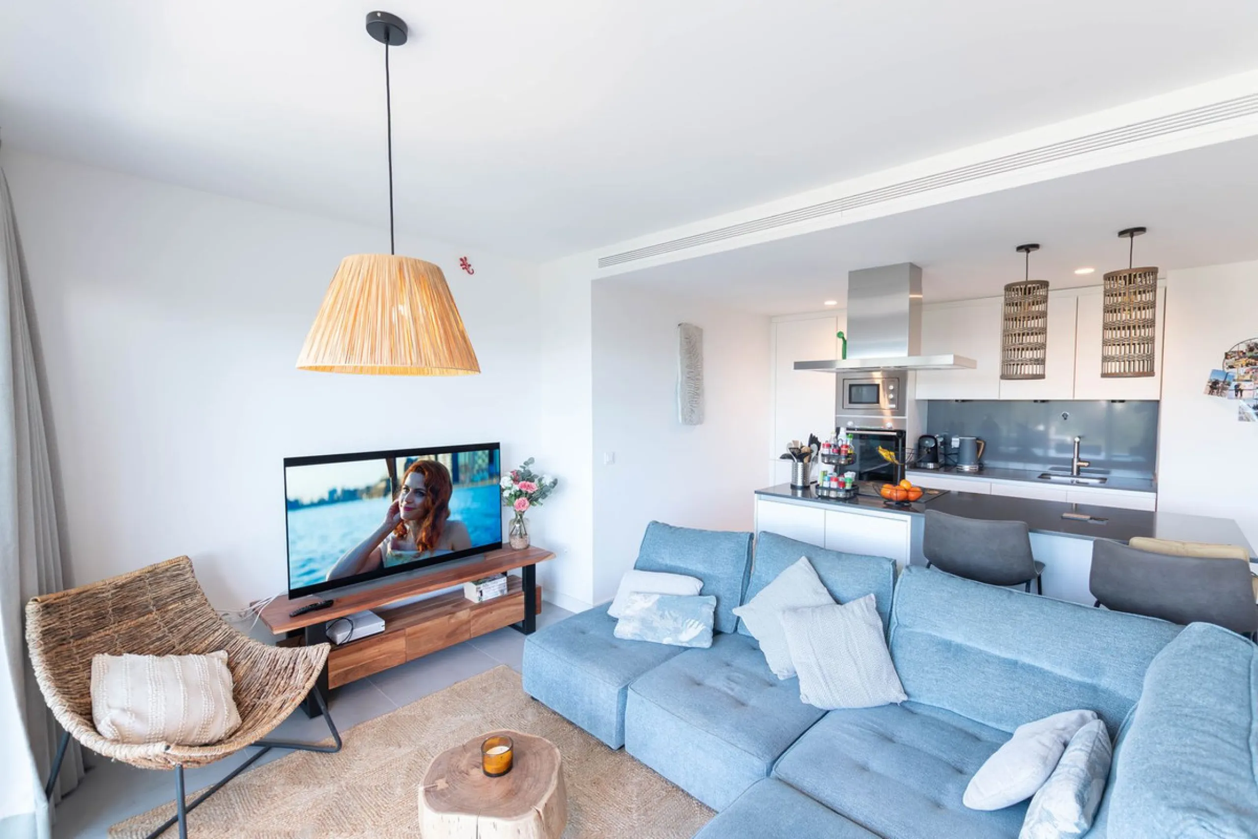 Apartment - Middle Floor Apartment в продаже в Estepona, Málaga. В доме 2 спален и 2 ванных комнат. Площадь дома 78 м²