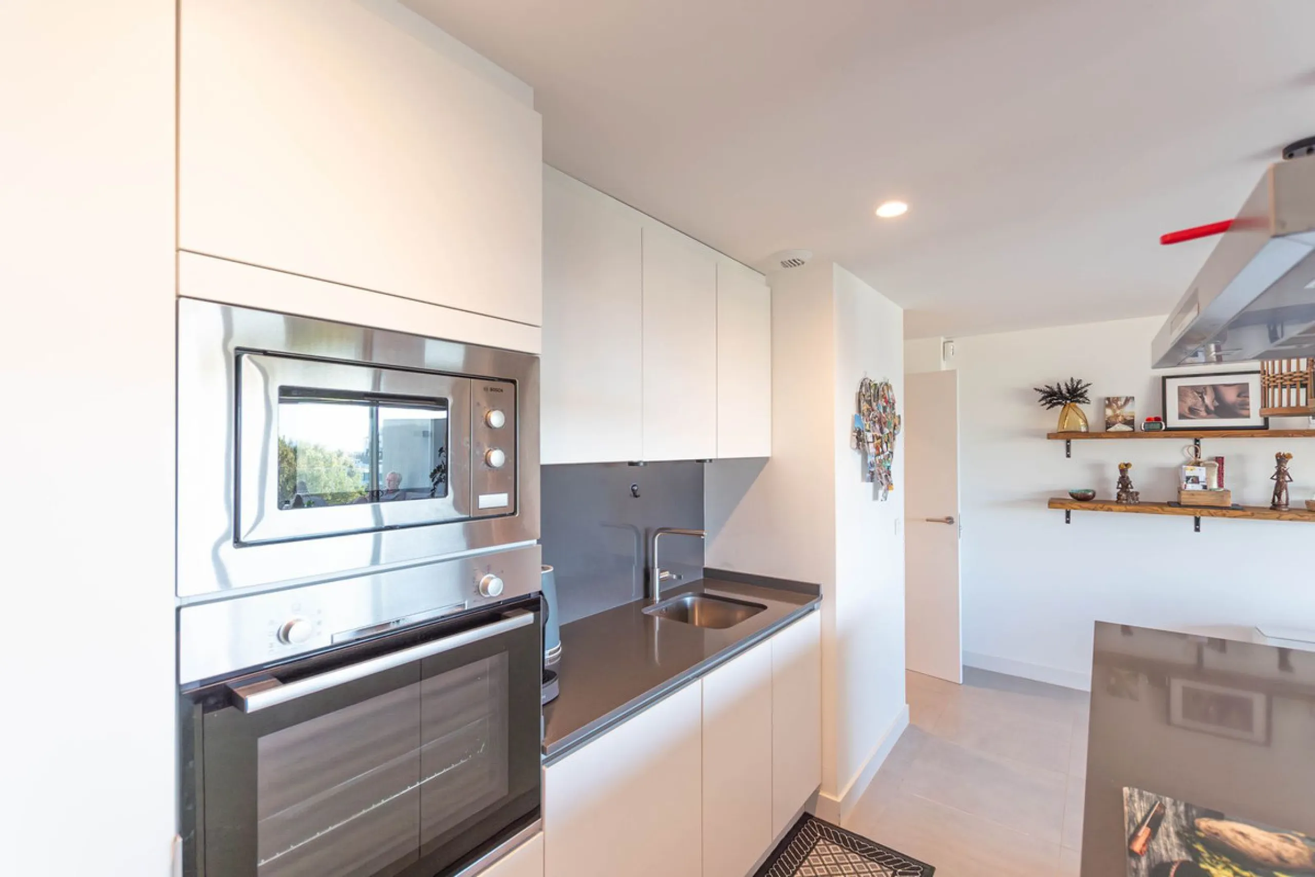 Apartment - Middle Floor Apartment в продаже в Estepona, Málaga. В доме 2 спален и 2 ванных комнат. Площадь дома 78 м²