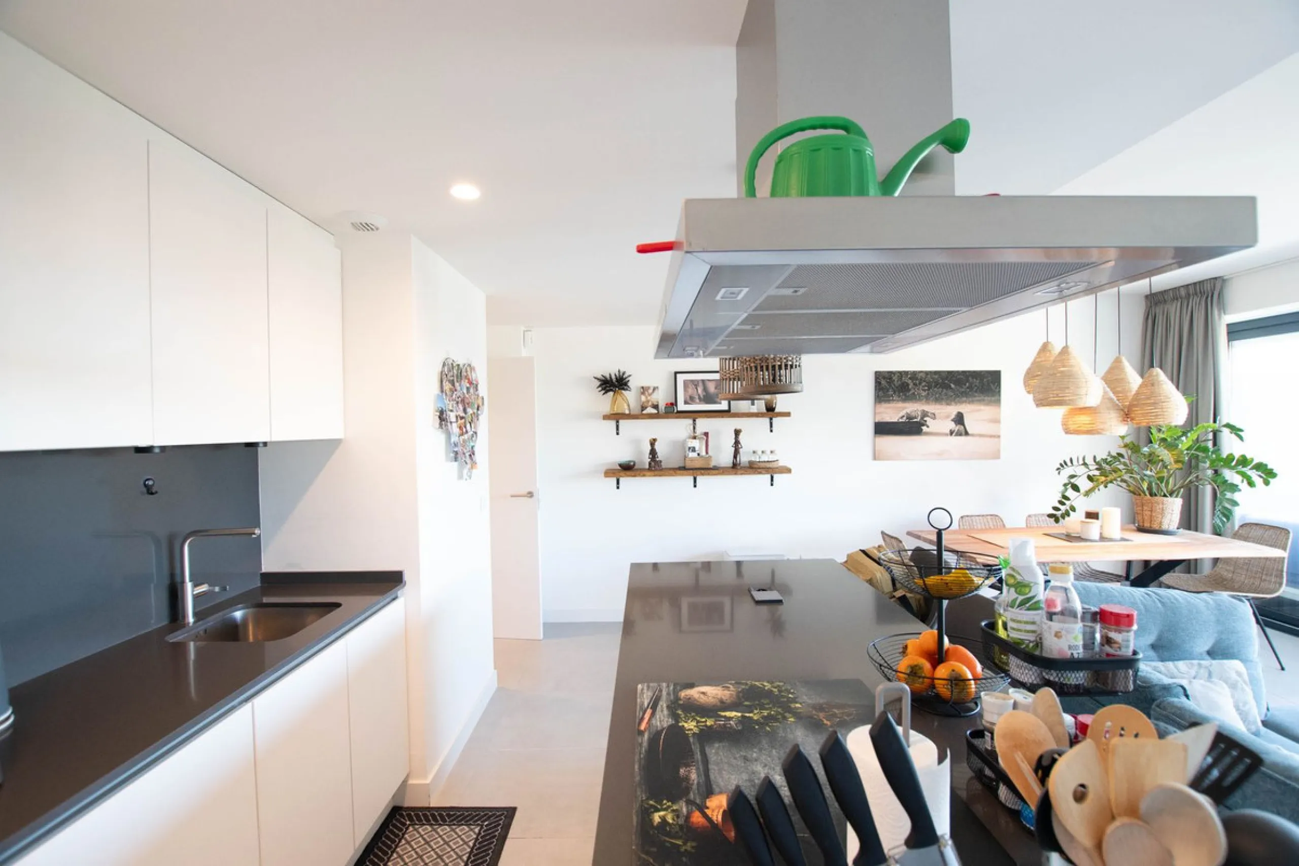 Apartment - Middle Floor Apartment в продаже в Estepona, Málaga. В доме 2 спален и 2 ванных комнат. Площадь дома 78 м²