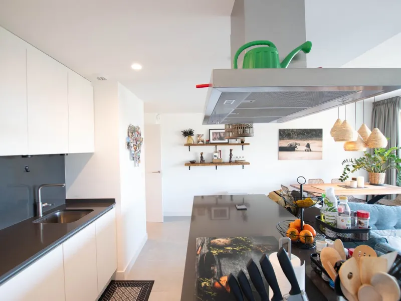 Apartment - Middle Floor Apartment в продаже в Estepona, Málaga. В доме 2 спален и 2 ванных комнат. Площадь дома 78 м²
