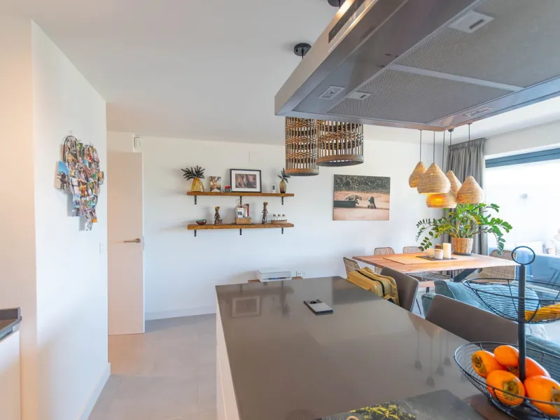 Apartment - Middle Floor Apartment в продаже в Estepona, Málaga. В доме 2 спален и 2 ванных комнат. Площадь дома 78 м²