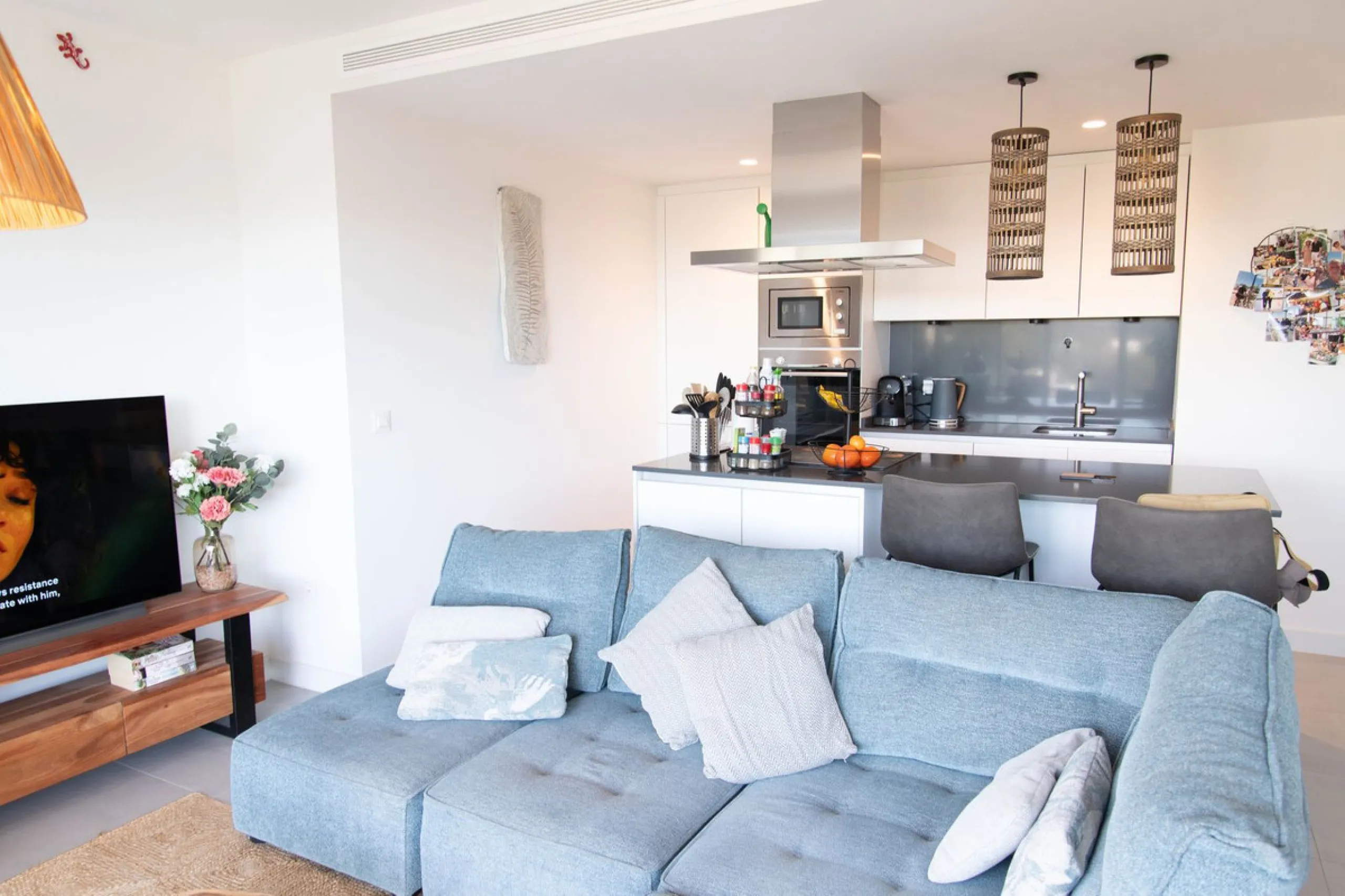 Apartment - Middle Floor Apartment в продаже в Estepona, Málaga. В доме 2 спален и 2 ванных комнат. Площадь дома 78 м²