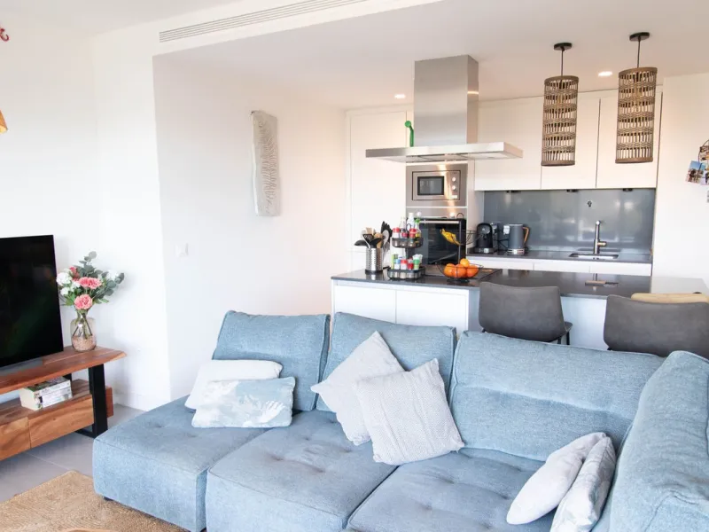 Apartment - Middle Floor Apartment в продаже в Estepona, Málaga. В доме 2 спален и 2 ванных комнат. Площадь дома 78 м²