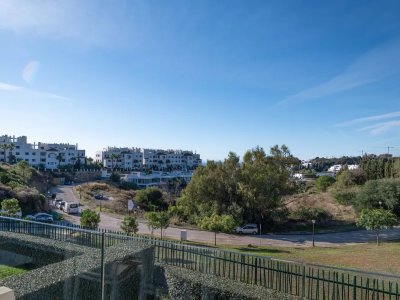Apartment - Middle Floor Apartment в продаже в Estepona, Málaga. В доме 2 спален и 2 ванных комнат. Площадь дома 78 м²