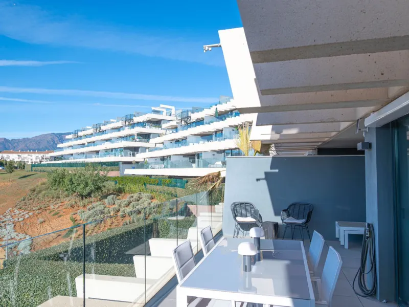 Apartment - Middle Floor Apartment в продаже в Estepona, Málaga. В доме 2 спален и 2 ванных комнат. Площадь дома 78 м²