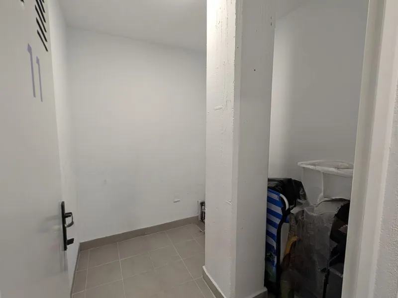Apartment - Middle Floor Apartment в продаже в Estepona, Málaga. В доме 2 спален и 2 ванных комнат. Площадь дома 78 м²