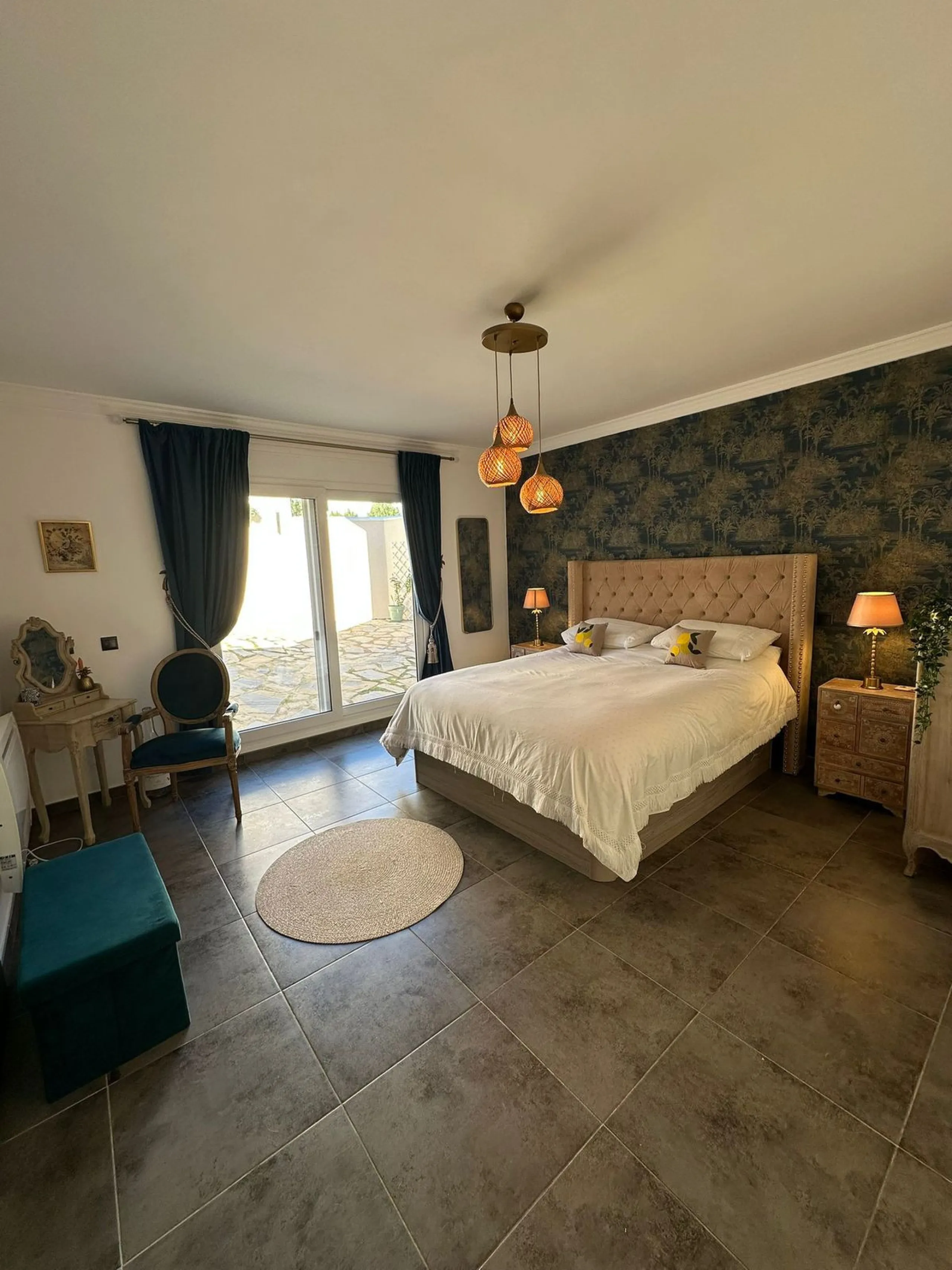 House - Detached Villa в продаже в Estepona, Málaga. В доме 6 спален и 5 ванных комнат. Площадь дома 200 м²