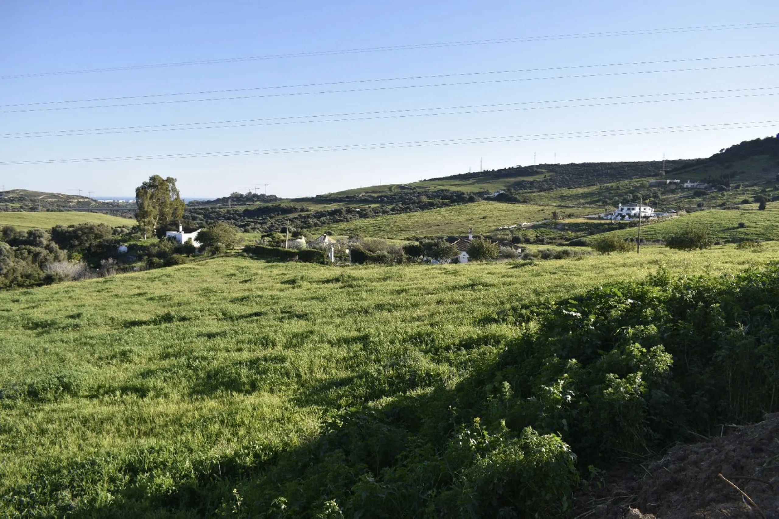 Cortijo for Sale in Casares – 25,000 m² Plot with Panoramic Sea Views near Finca Cortesín