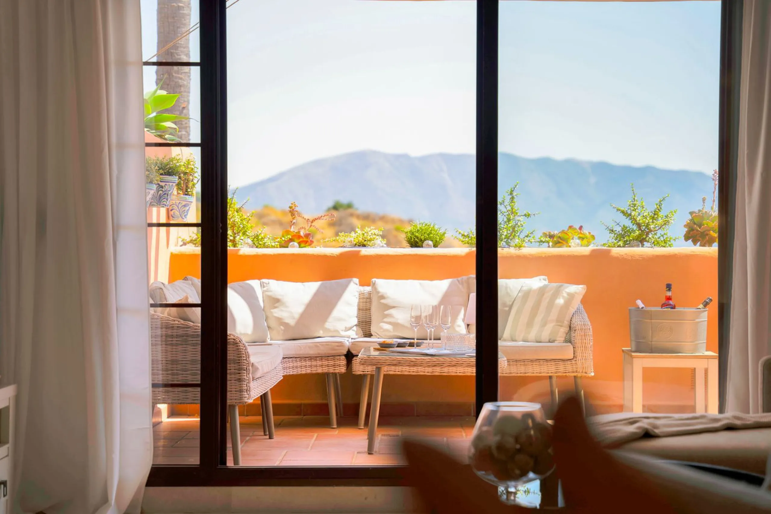 Apartment - Penthouse Duplex в продаже в Marbella, Málaga. В доме 3 спален и 2 ванных комнат. Площадь дома 169 м²