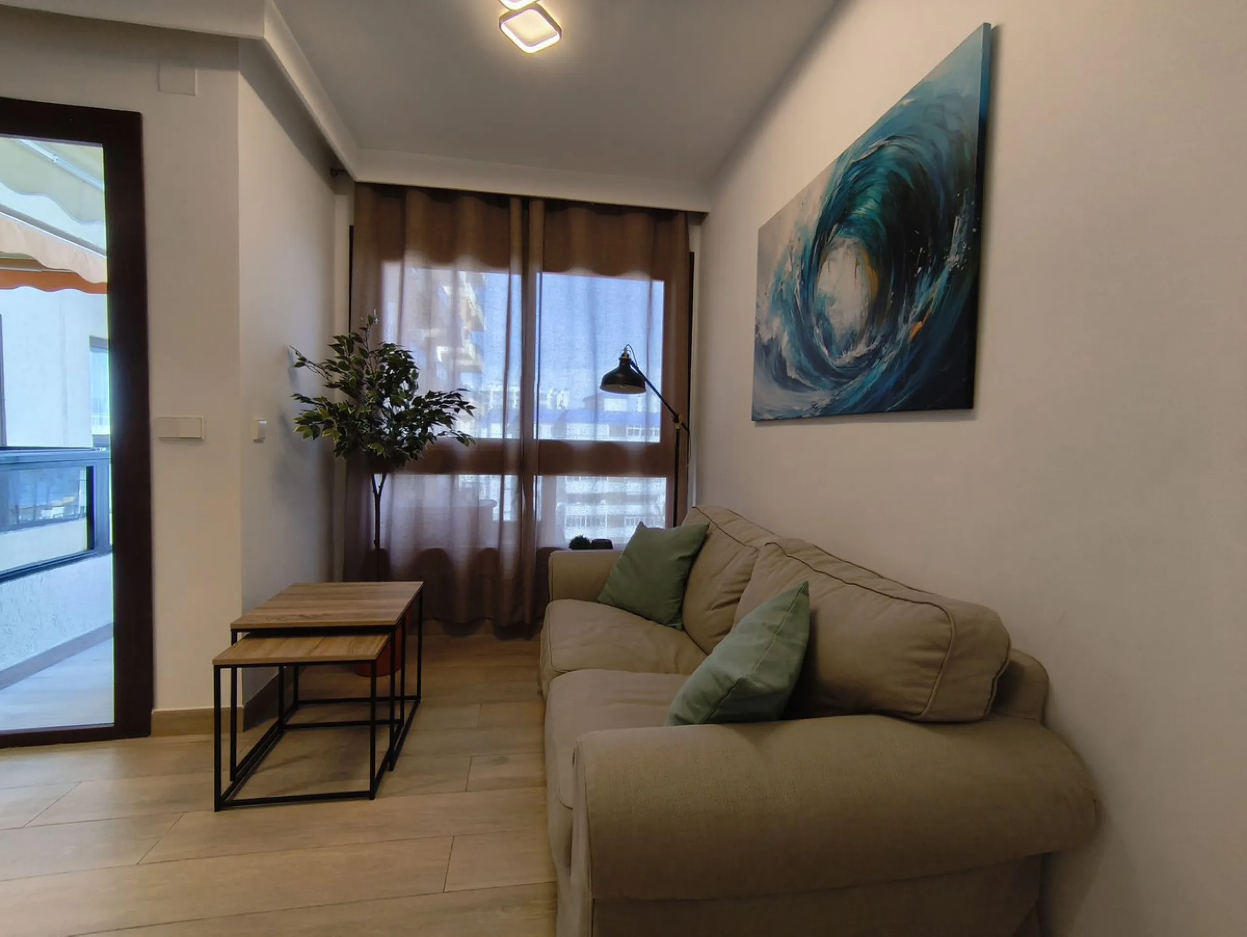 Beachfront with spectacular sea views!