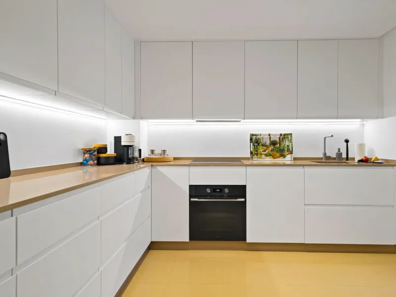Apartment - Penthouse Duplex в продаже в Marbella, Málaga. В доме 3 спален и 2 ванных комнат. Площадь дома 169 м²