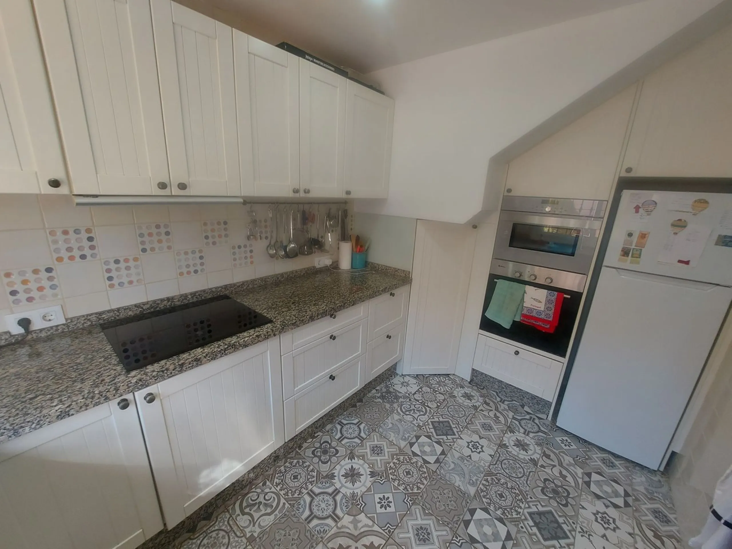 House - Townhouse в продаже в Manilva, Málaga. В доме 3 спален и 2 ванных комнат. Площадь дома 116 м². Площадь участка 24 м²