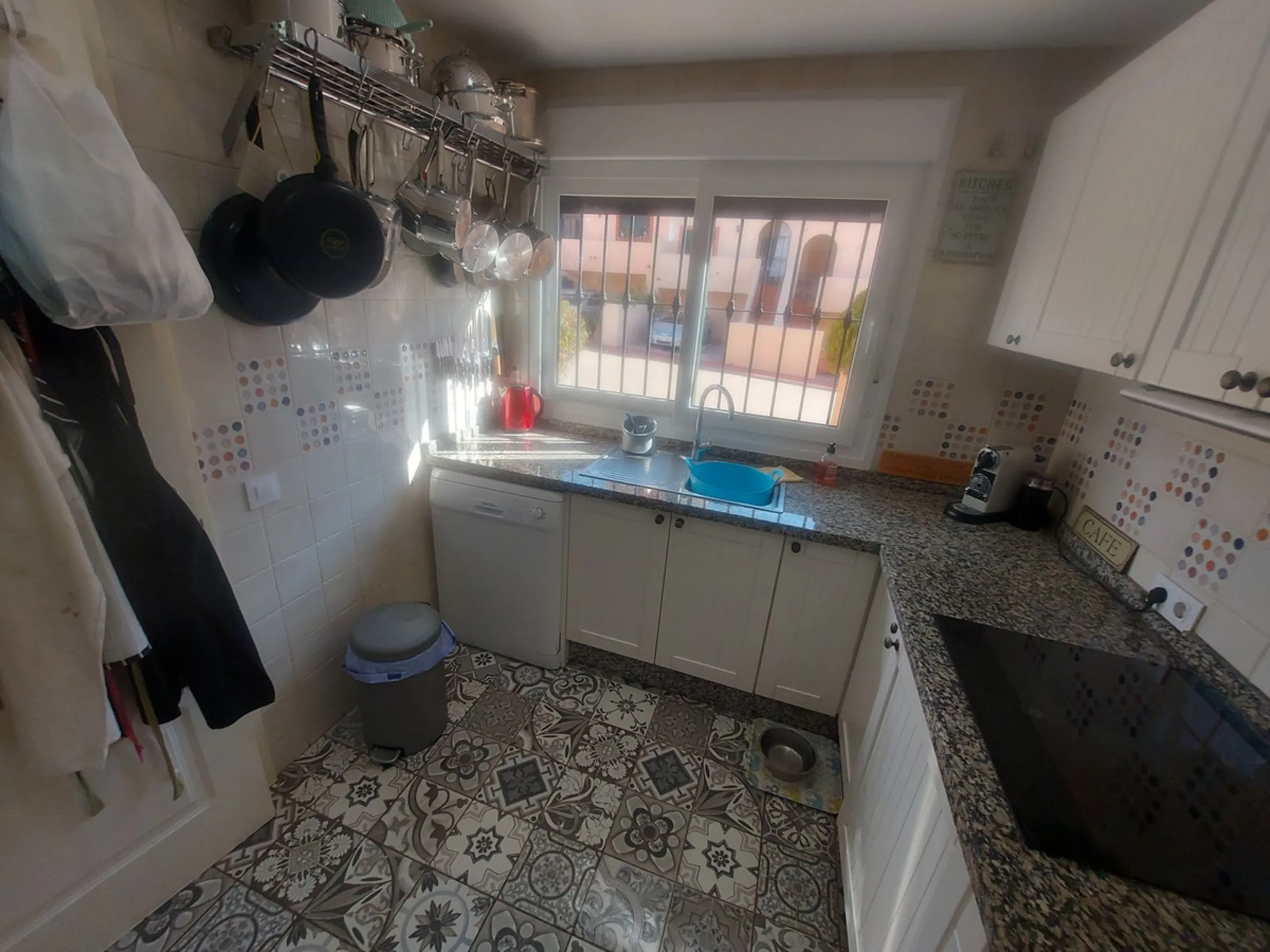House - Townhouse в продаже в Manilva, Málaga. В доме 3 спален и 2 ванных комнат. Площадь дома 116 м². Площадь участка 24 м²