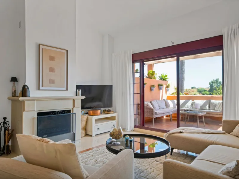 Apartment - Penthouse Duplex в продаже в Marbella, Málaga. В доме 3 спален и 2 ванных комнат. Площадь дома 169 м²