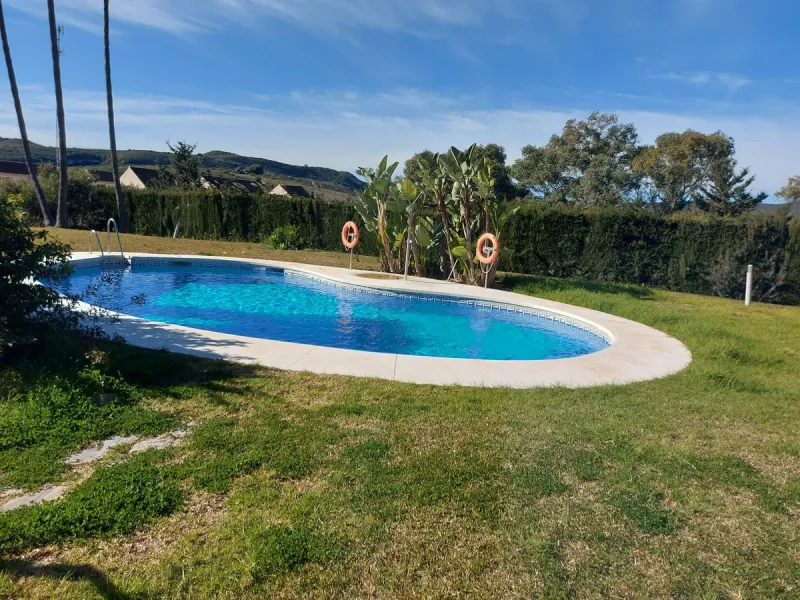 House - Townhouse в продаже в Manilva, Málaga. В доме 3 спален и 2 ванных комнат. Площадь дома 116 м². Площадь участка 24 м²