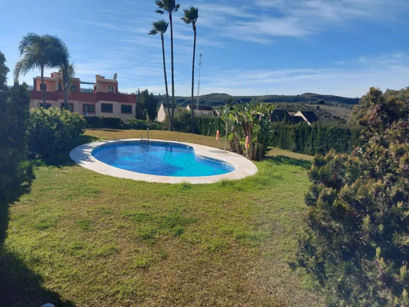 House - Townhouse в продаже в Manilva, Málaga. В доме 3 спален и 2 ванных комнат. Площадь дома 116 м². Площадь участка 24 м²