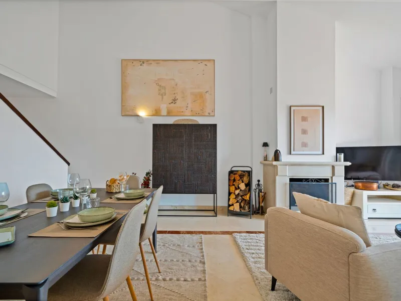 Apartment - Penthouse Duplex в продаже в Marbella, Málaga. В доме 3 спален и 2 ванных комнат. Площадь дома 169 м²