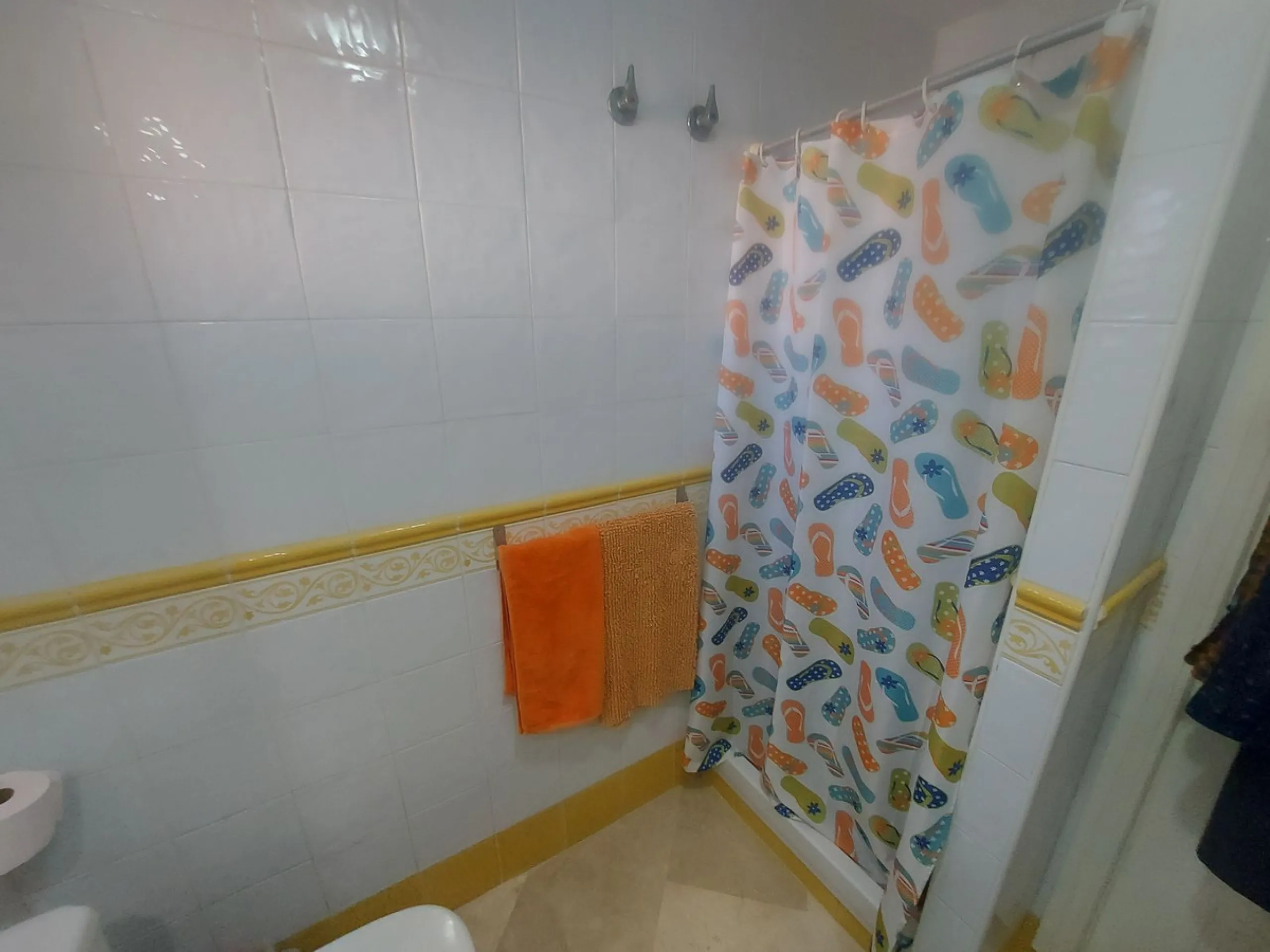 House - Townhouse в продаже в Manilva, Málaga. В доме 3 спален и 2 ванных комнат. Площадь дома 116 м². Площадь участка 24 м²