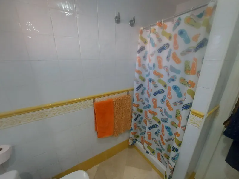 House - Townhouse в продаже в Manilva, Málaga. В доме 3 спален и 2 ванных комнат. Площадь дома 116 м². Площадь участка 24 м²