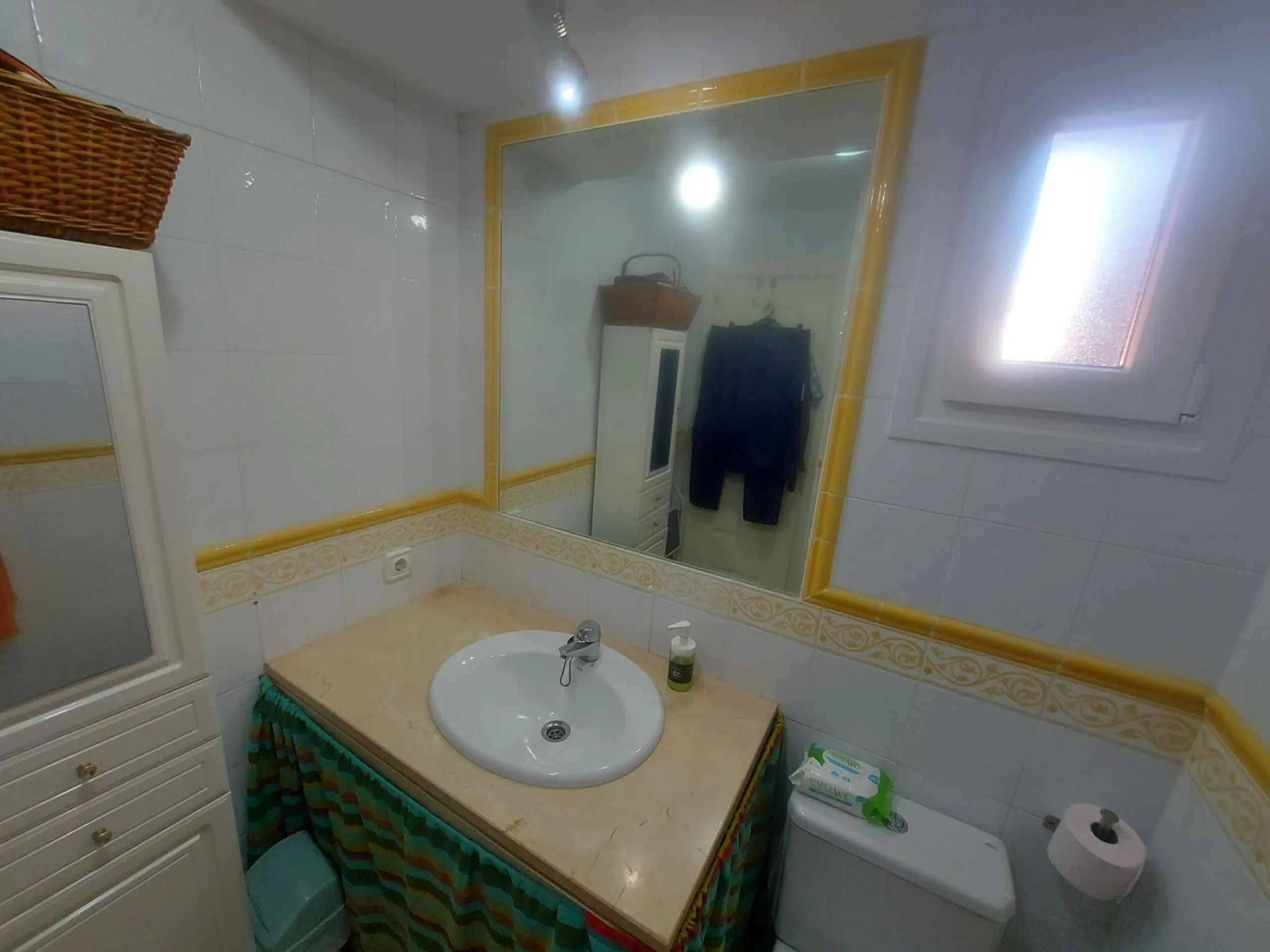 House - Townhouse в продаже в Manilva, Málaga. В доме 3 спален и 2 ванных комнат. Площадь дома 116 м². Площадь участка 24 м²