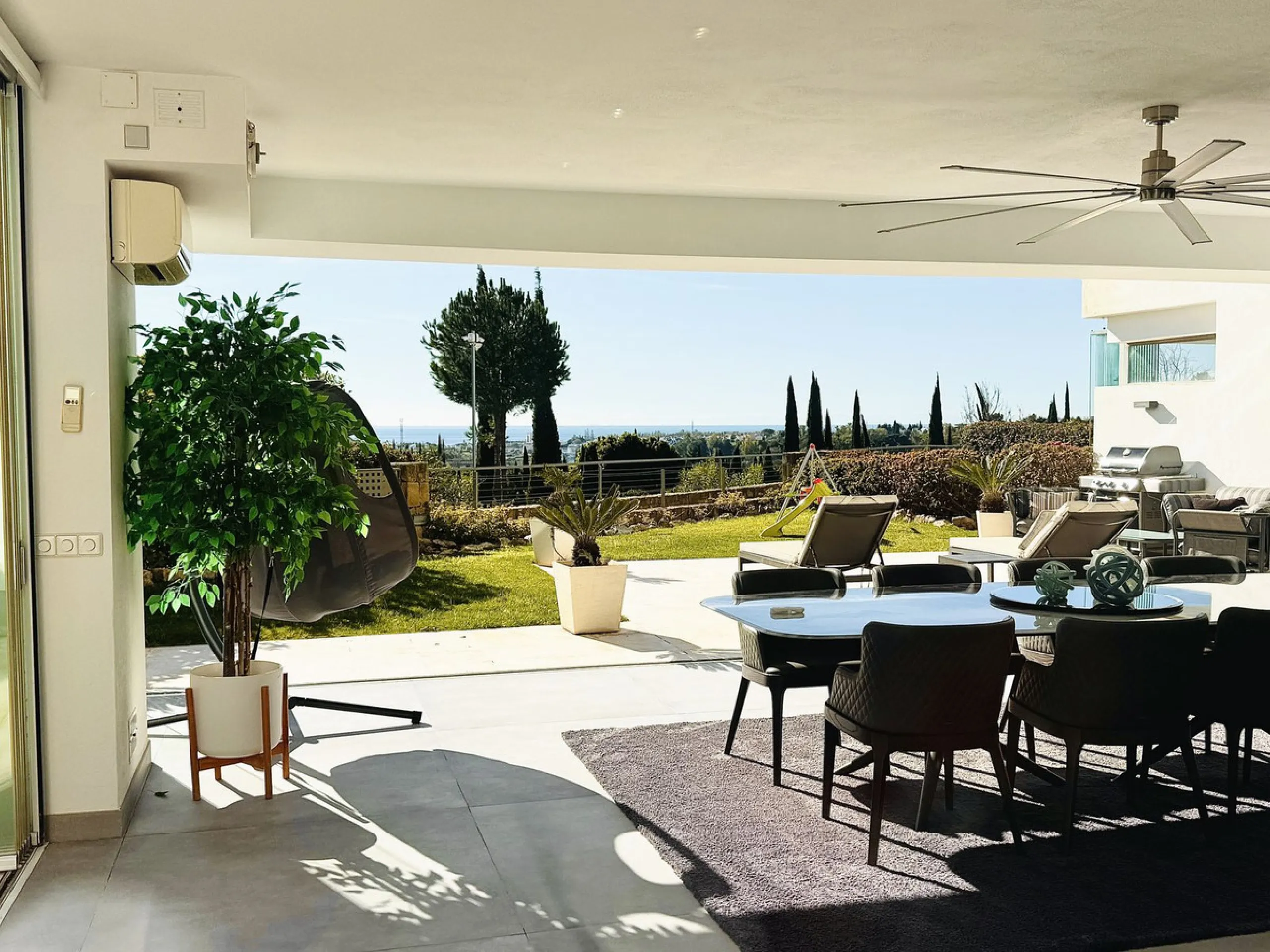 Apartment - Ground Floor Apartment в продаже в Málaga, Málaga. В доме 4 спален и 4 ванных комнат. Площадь дома 212 м². Площадь участка 100 м²