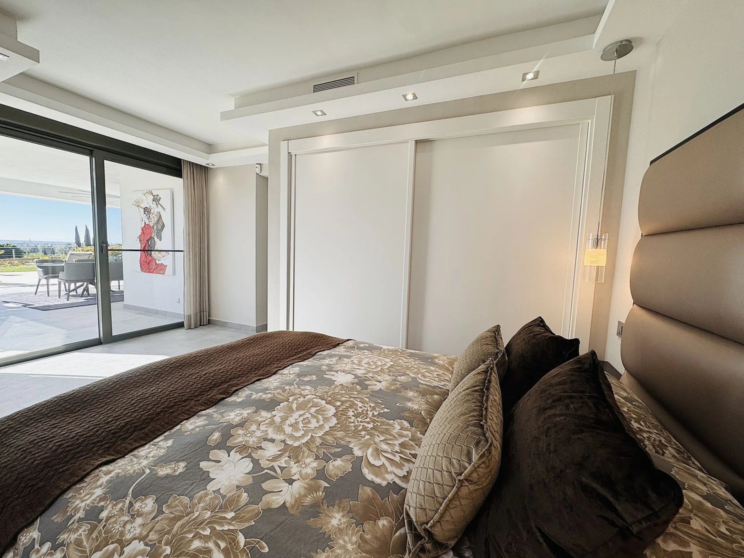 Apartment - Ground Floor Apartment в продаже в Málaga, Málaga. В доме 4 спален и 4 ванных комнат. Площадь дома 212 м². Площадь участка 100 м²