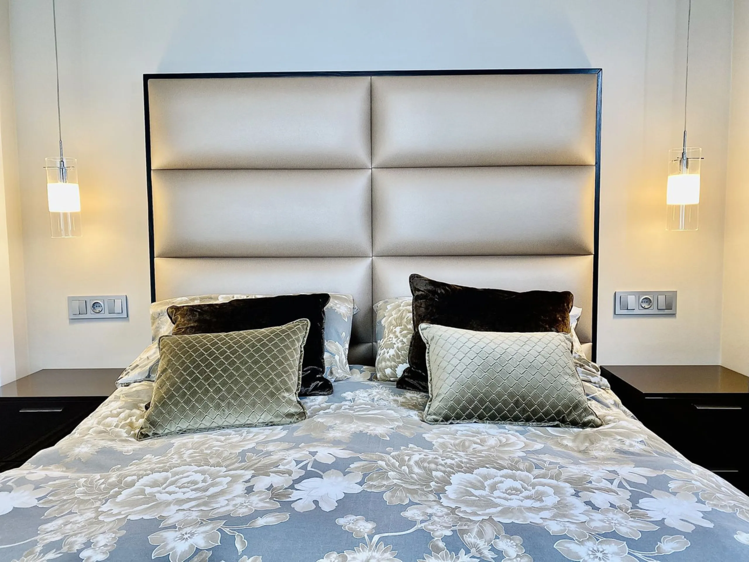 Apartment - Ground Floor Apartment в продаже в Málaga, Málaga. В доме 4 спален и 4 ванных комнат. Площадь дома 212 м². Площадь участка 100 м²