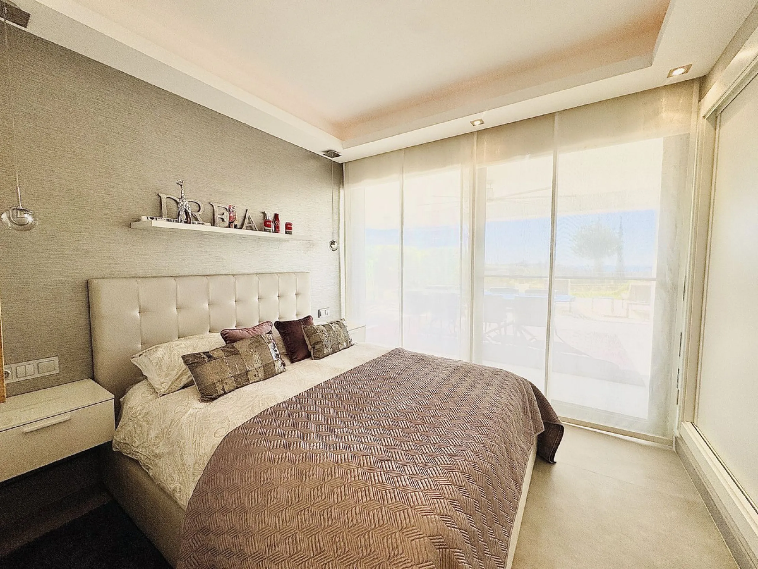 Apartment - Ground Floor Apartment в продаже в Málaga, Málaga. В доме 4 спален и 4 ванных комнат. Площадь дома 212 м². Площадь участка 100 м²