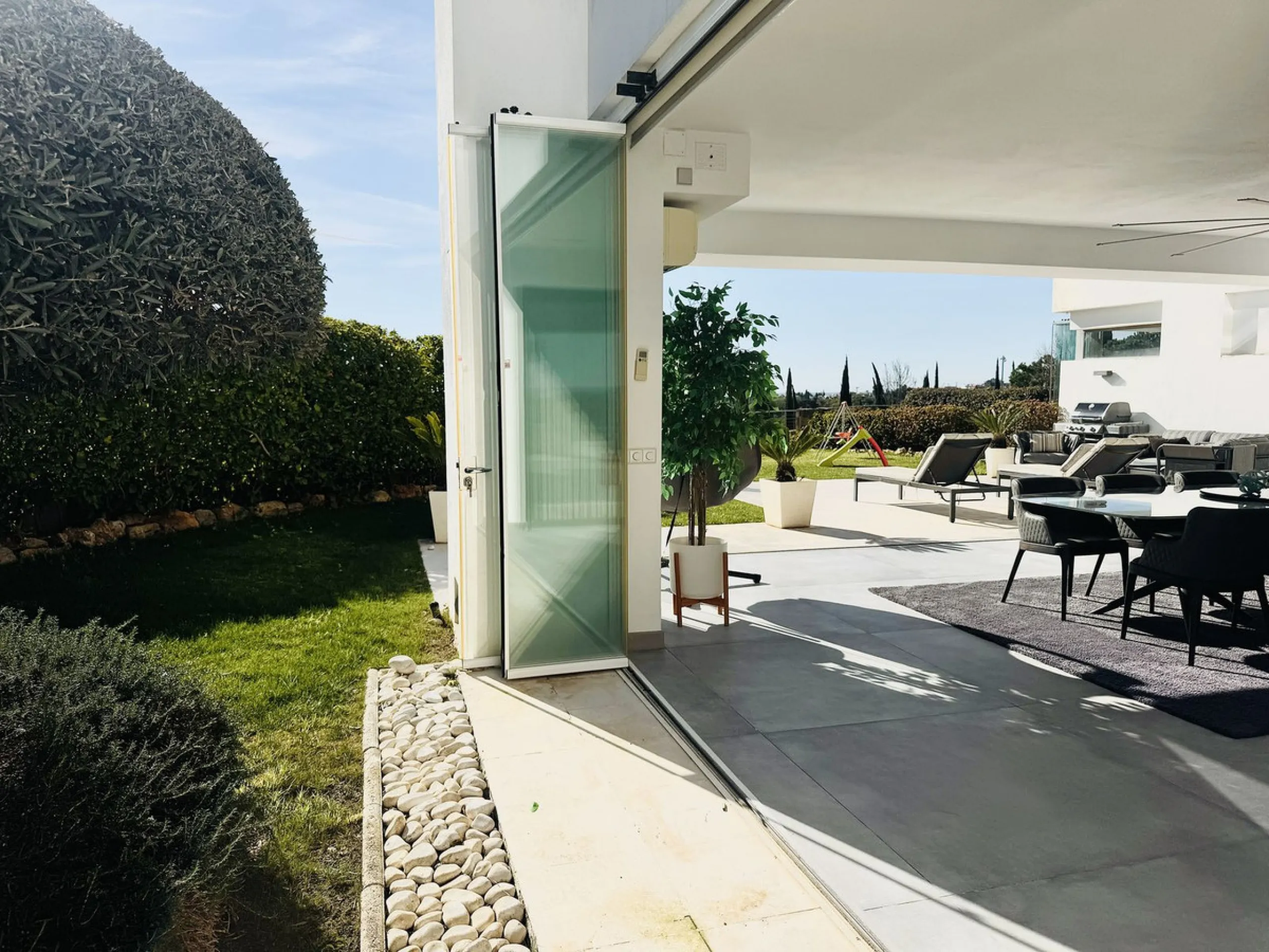 Apartment - Ground Floor Apartment в продаже в Málaga, Málaga. В доме 4 спален и 4 ванных комнат. Площадь дома 212 м². Площадь участка 100 м²