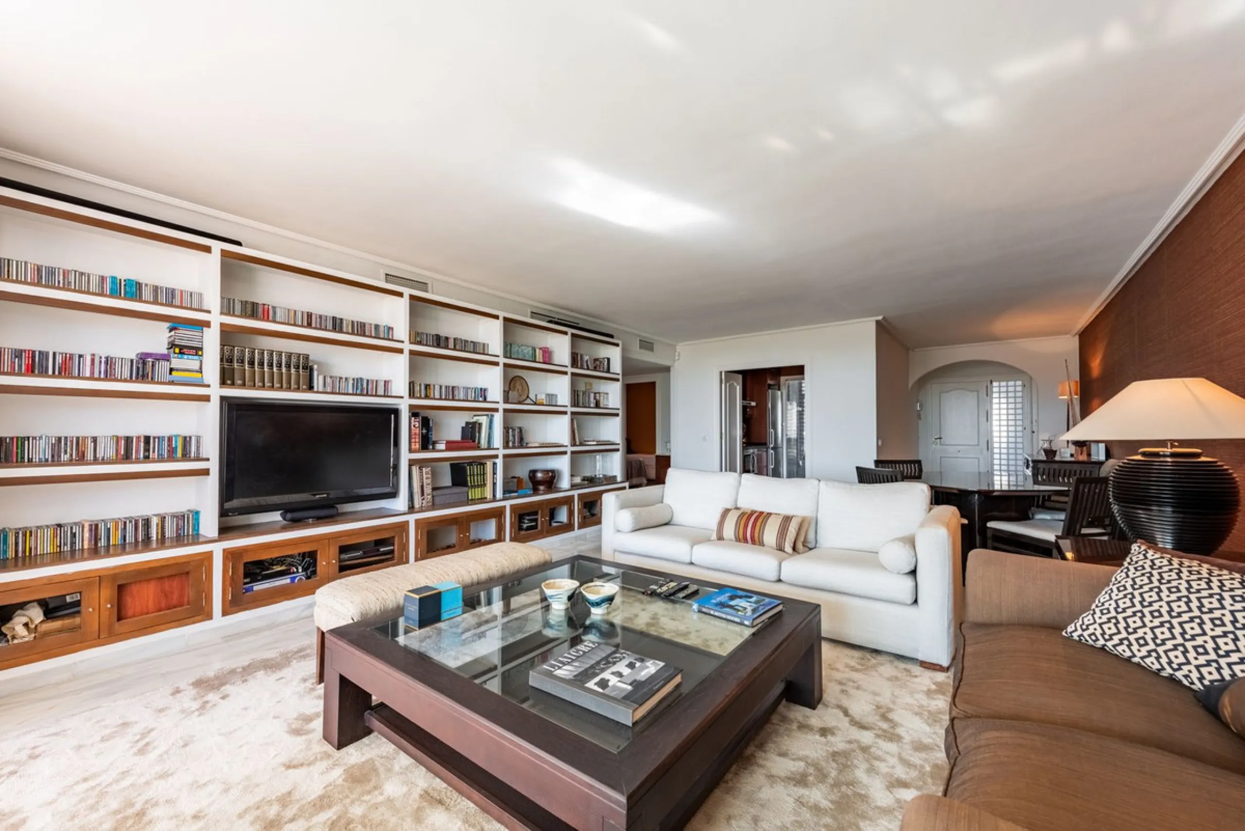 Spacious Sea-View Apartment for Sale in Las Jacarandas, Bel Air – Ideal for Permanent Living