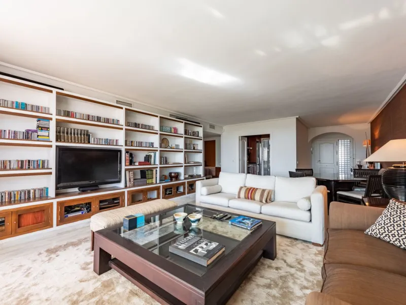 Spacious Sea-View Apartment for Sale in Las Jacarandas, Bel Air – Ideal for Permanent Living