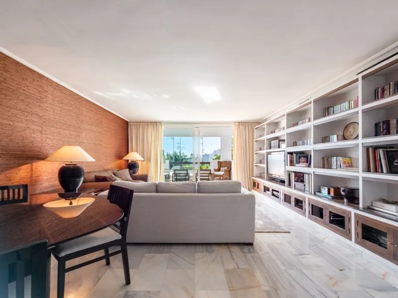 Spacious Sea-View Apartment for Sale in Las Jacarandas, Bel Air – Ideal for Permanent Living