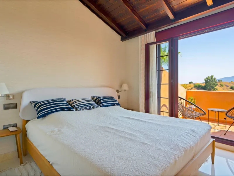 Apartment - Penthouse Duplex в продаже в Marbella, Málaga. В доме 3 спален и 2 ванных комнат. Площадь дома 169 м²